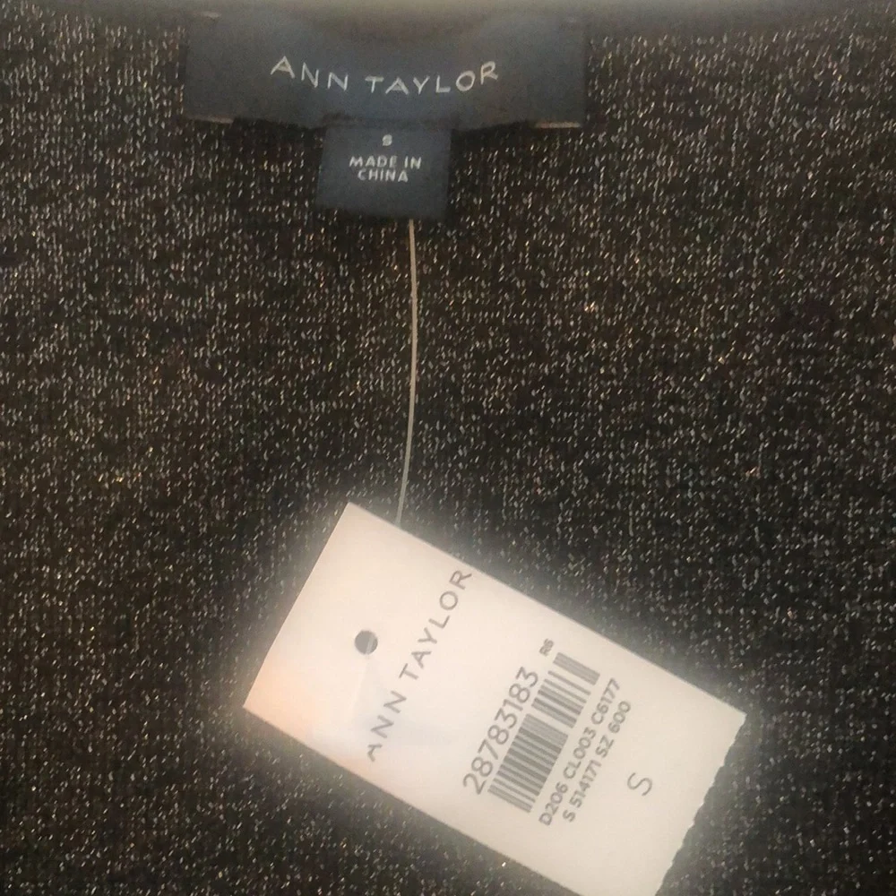 NWT Ann Taylor Vneck long sleeve dressy sweater black with sparkles size small